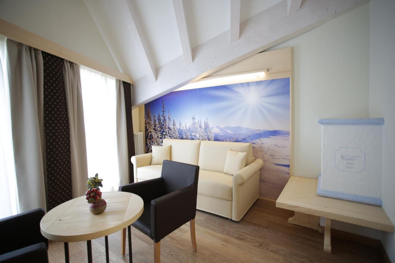 פאסו דל טונלה Hotel Delle Alpi מראה חיצוני תמונה