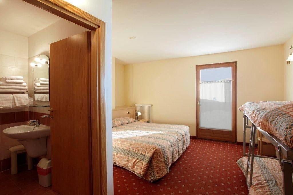 פאסו דל טונלה Hotel Delle Alpi מראה חיצוני תמונה