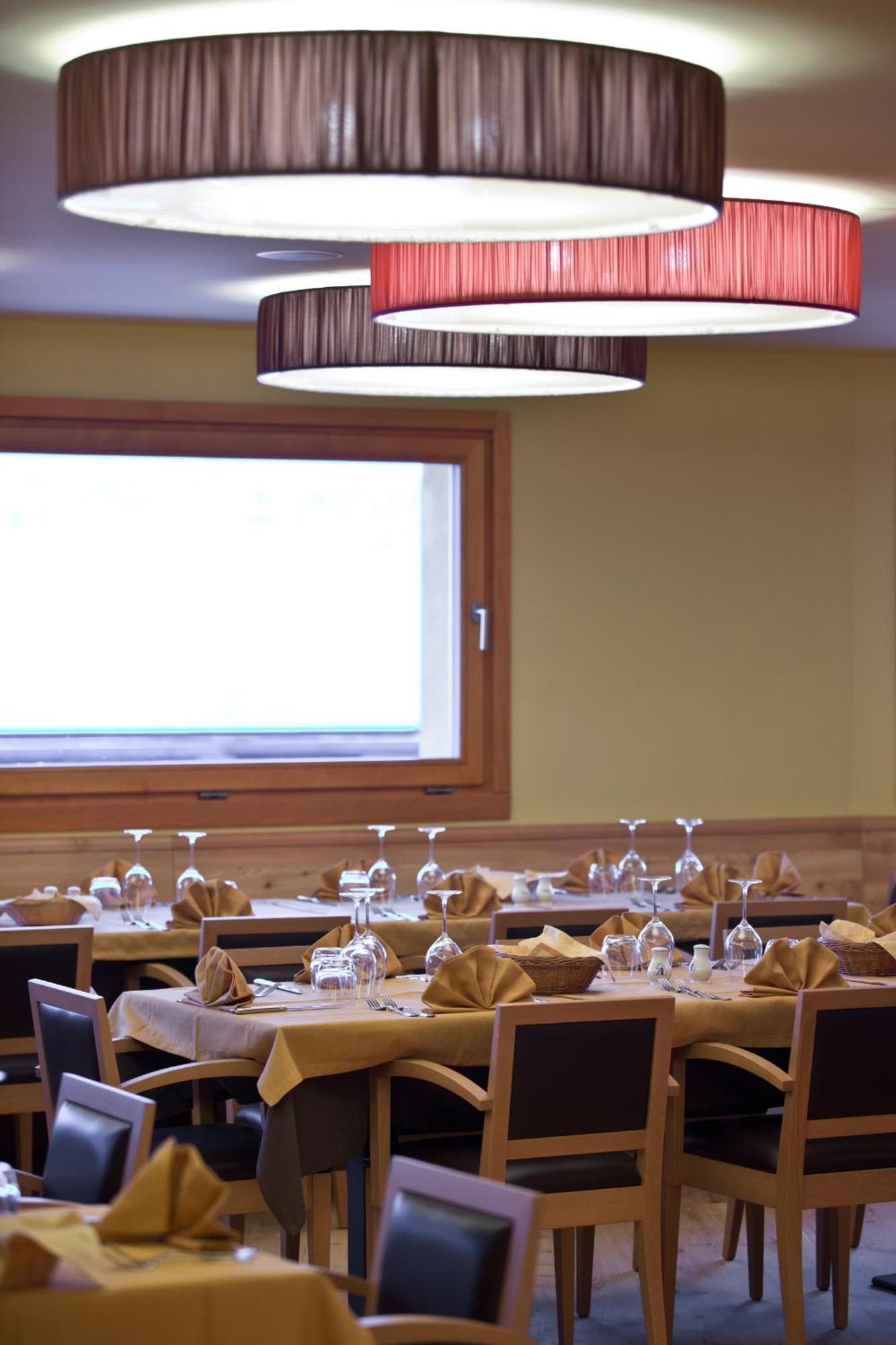 פאסו דל טונלה Hotel Delle Alpi מראה חיצוני תמונה