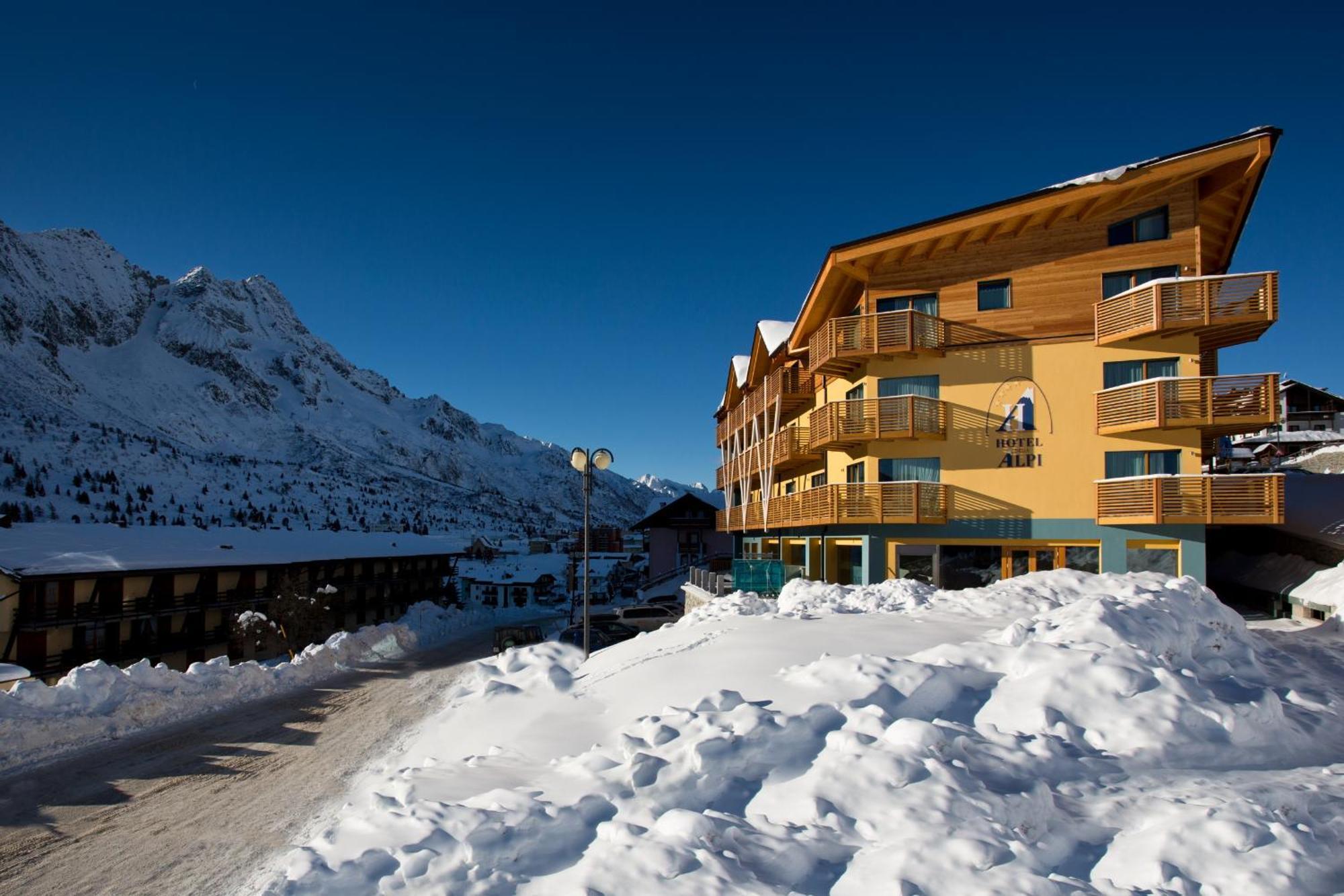 פאסו דל טונלה Hotel Delle Alpi מראה חיצוני תמונה