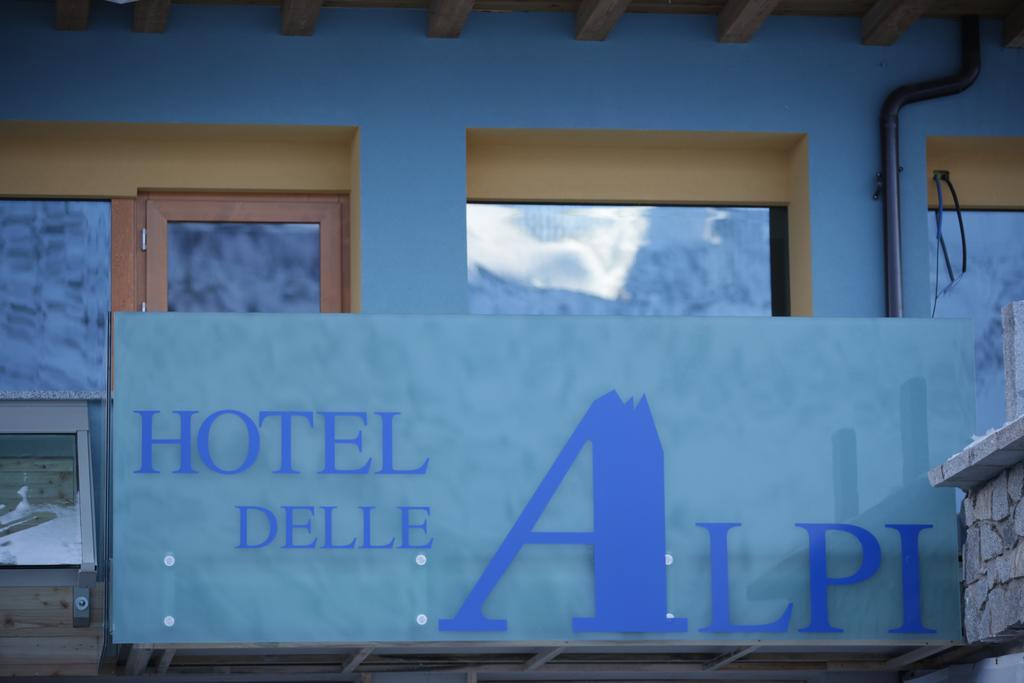 פאסו דל טונלה Hotel Delle Alpi מראה חיצוני תמונה
